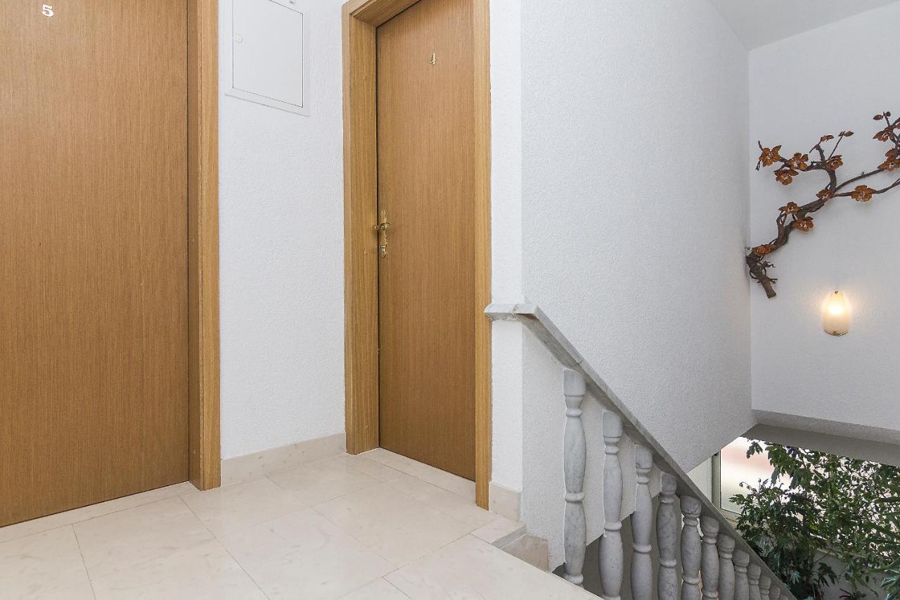 Apartments Erceg Макарська Екстер'єр фото